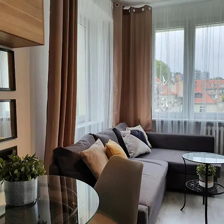 Apartman Plac Obroncow Poczty Polskiej I-iv